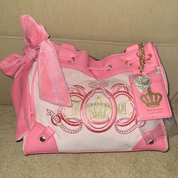 Juicy Couture Handbags - Juicy Couture Bag 🎀